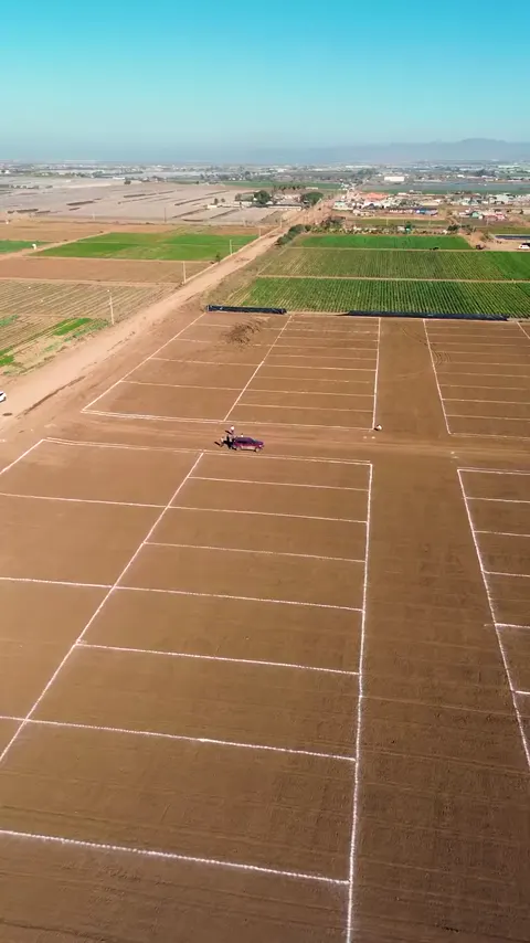 Terrenos trazados vistos desde el dron